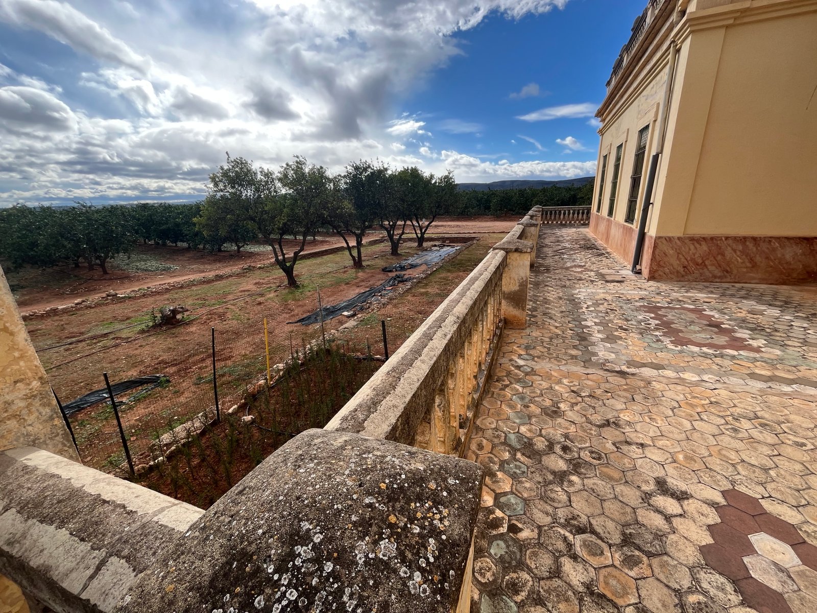 Authentic Valencian Masía with Timeless Character and High Potential