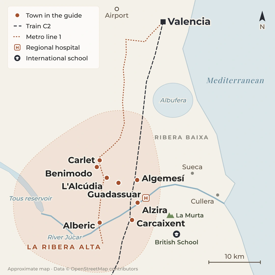 Map of the Ribera Alta south of Valencia, showing Alzira, Carcaixent, Algemesí, L'Alcúdia, Guadassuar, Alberic, Carlet and Benimodo, the train and metro lines, the regional hospital and the British School